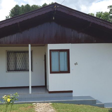 Villa Casa de Ferias Dona Inês à Treze Tílias Extérieur photo